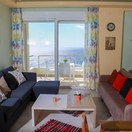 Blue Sea Apartments Sarandë 外观 照片