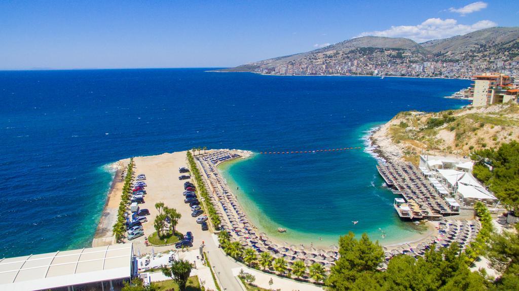 Blue Sea Apartments Sarandë 外观 照片
